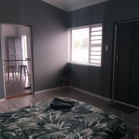 Apartament Tj Self-Catering Graaff-Reinet Zewnętrze zdjęcie