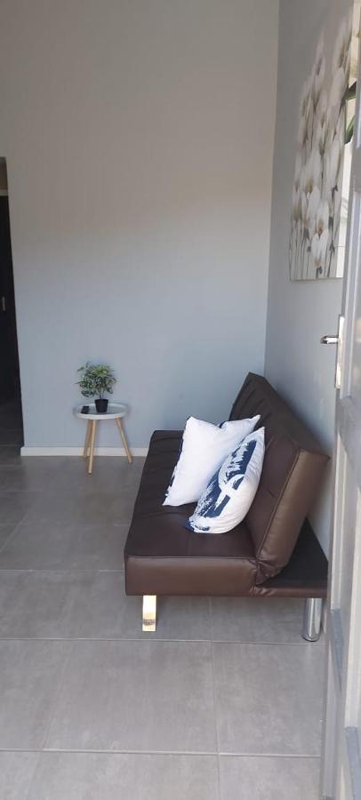 Apartament Tj Self-Catering Graaff-Reinet Zewnętrze zdjęcie